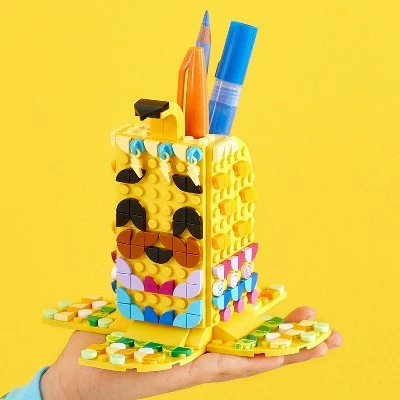 Brand new π LEGO DOTS Cute Banana Pen Holder 41948 Building Set π 5 Brand new π LEGO DOTS Cute Banana Pen Holder 41948 Building Set π - Image 5